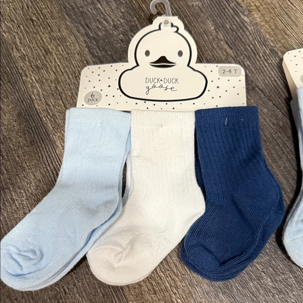 2 Kids' Blue and White Socks Set